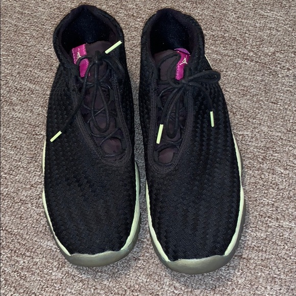 Air Jordan Future Low Top size 6.5 Youth - Picture 2 of 6